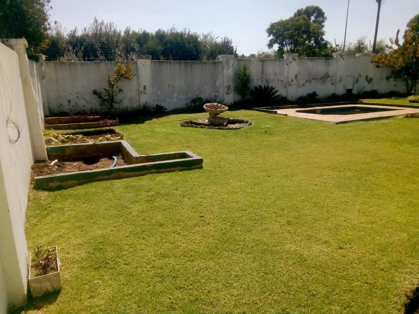 609839_WhatsApp